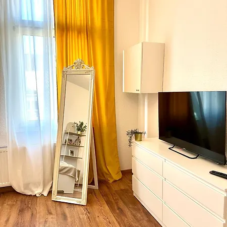 아파트 Modernes Mit Altbau Flair Naehe Messe Duesseldorf
