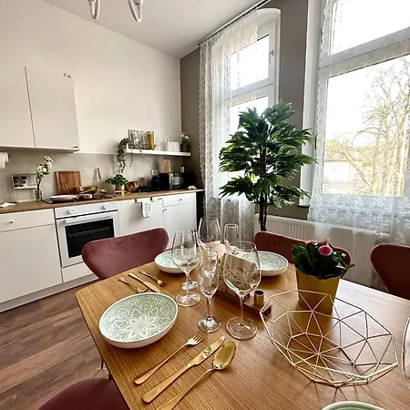 Modernes Mit Altbau Flair Naehe Messe Duesseldorf * Ντούισμπουργκ
