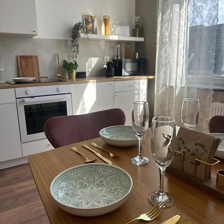 Appartamento Modernes Mit Altbau Flair Naehe Messe Duesseldorf Duisburgo