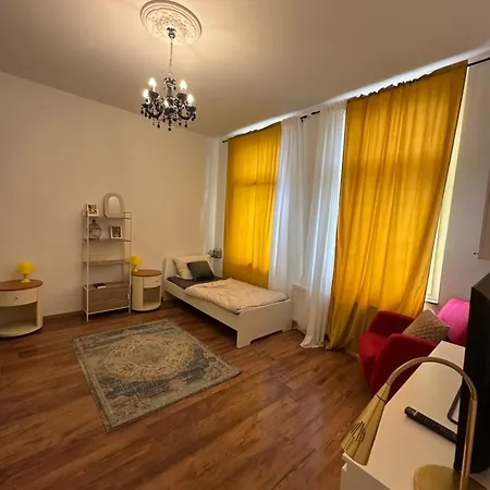 Apartment Modernes Mit Altbau Flair Nähe Messe Düsseldorf