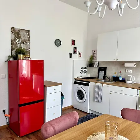 Modernes Mit Altbau Flair Naehe Messe Duesseldorf Διαμέρισμα