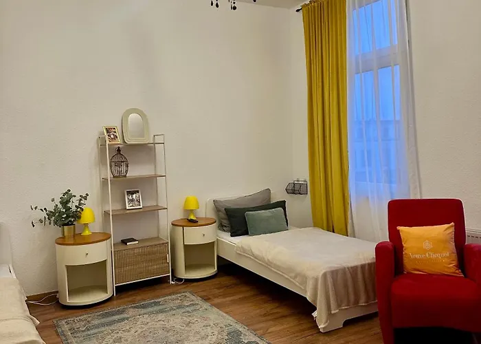 Modernes Mit Altbau Flair Naehe Messe Duesseldorf ドゥイスブルグ